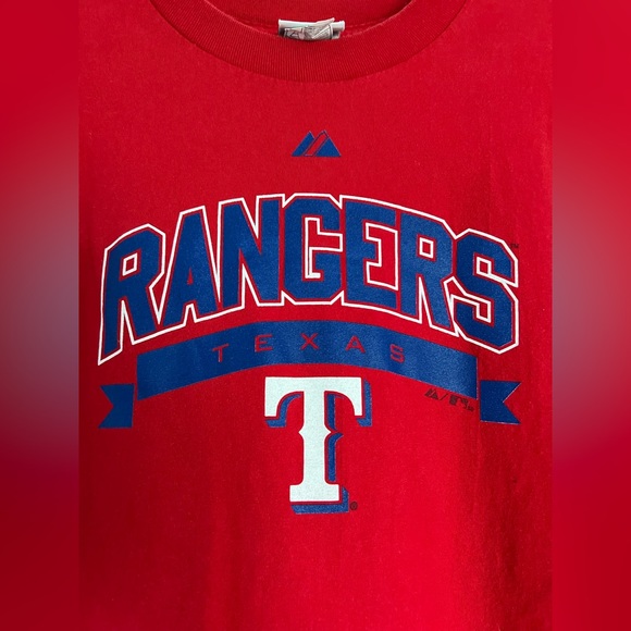 Size XL VINTAGE MAJESTIC TEXAS RANGERS BASEBALL red shirt sleeved Tshirt. - Picture 3 of 5